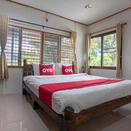 Oyo 909 Guiding Star Resort Chiang Mai Bagian luar foto