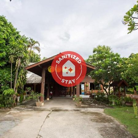 Oyo 909 Guiding Star Resort Chiang Mai Bagian luar foto