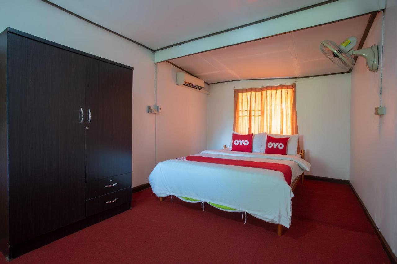 Oyo 909 Guiding Star Resort Chiang Mai Bagian luar foto