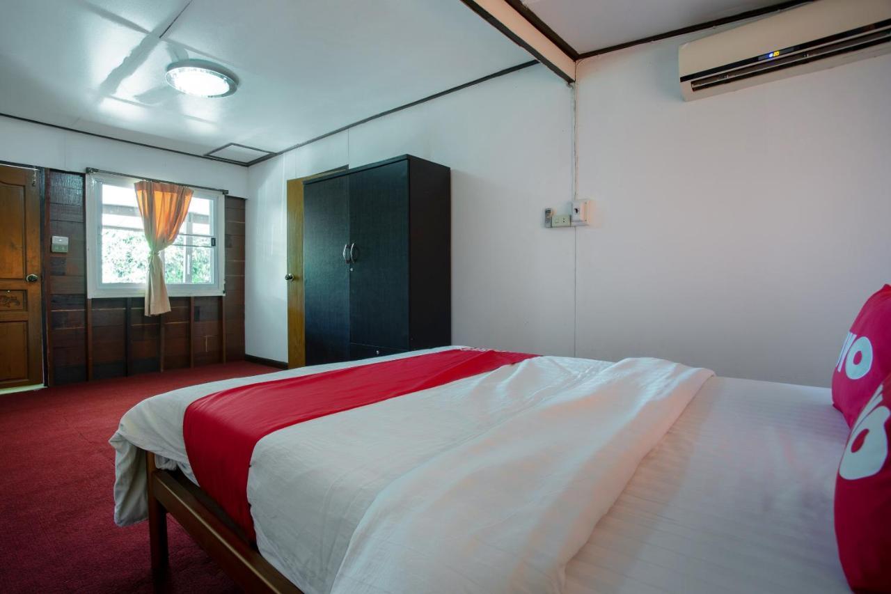 Oyo 909 Guiding Star Resort Chiang Mai Bagian luar foto
