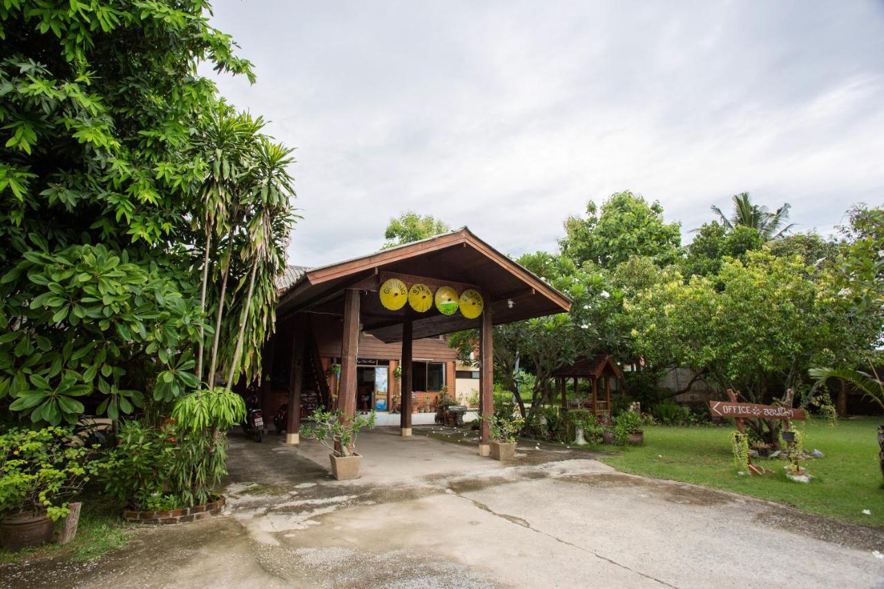 Oyo 909 Guiding Star Resort Chiang Mai Bagian luar foto