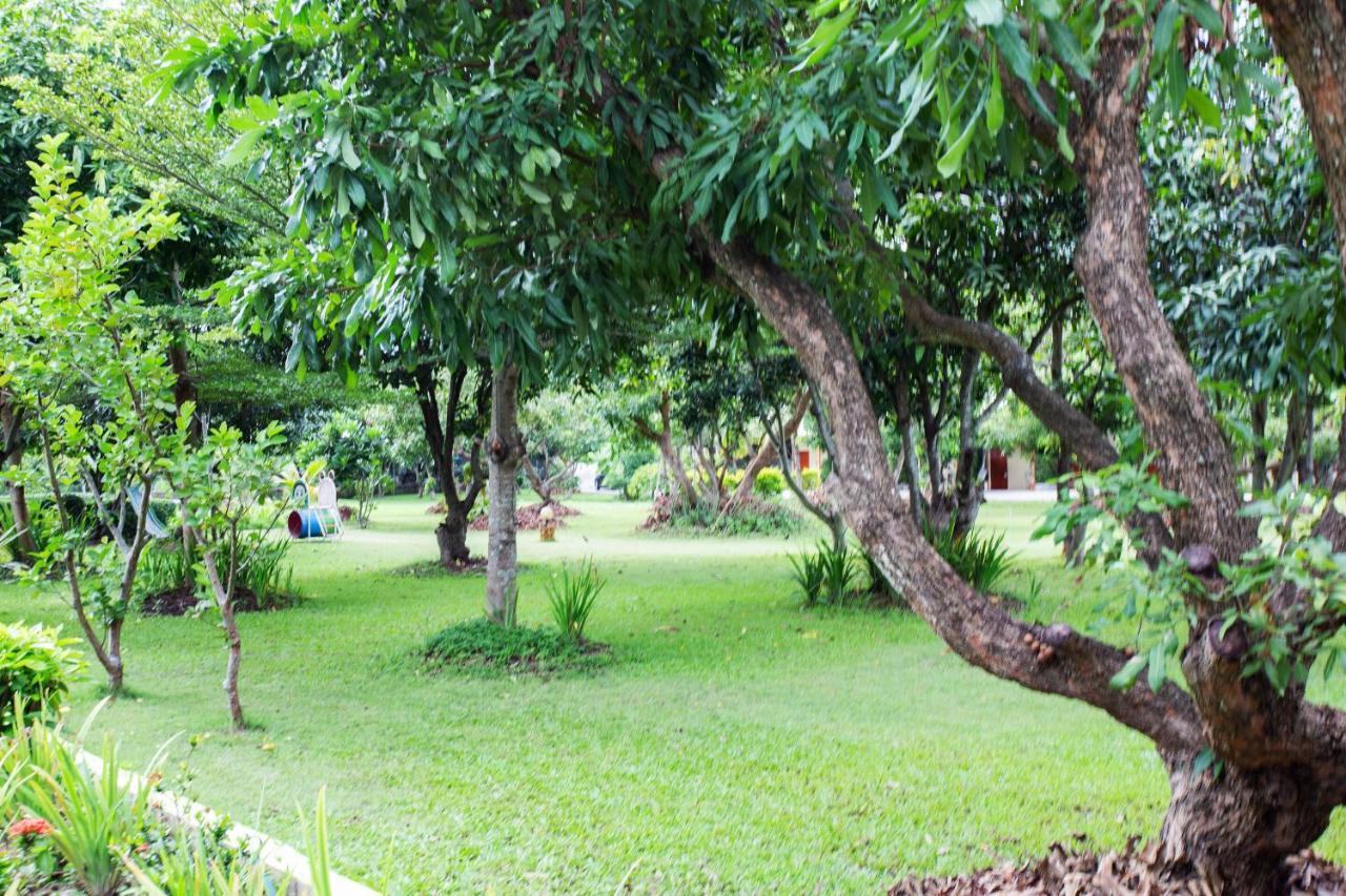 Oyo 909 Guiding Star Resort Chiang Mai Bagian luar foto