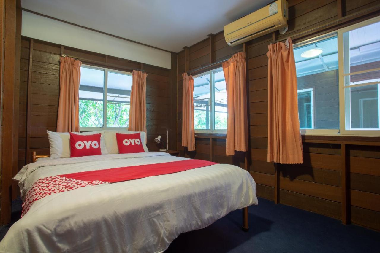 Oyo 909 Guiding Star Resort Chiang Mai Bagian luar foto