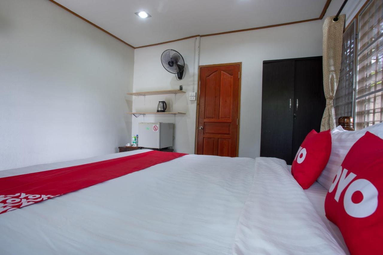 Oyo 909 Guiding Star Resort Chiang Mai Bagian luar foto