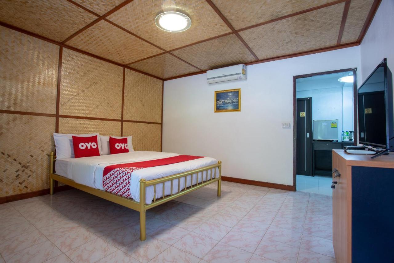 Oyo 909 Guiding Star Resort Chiang Mai Bagian luar foto