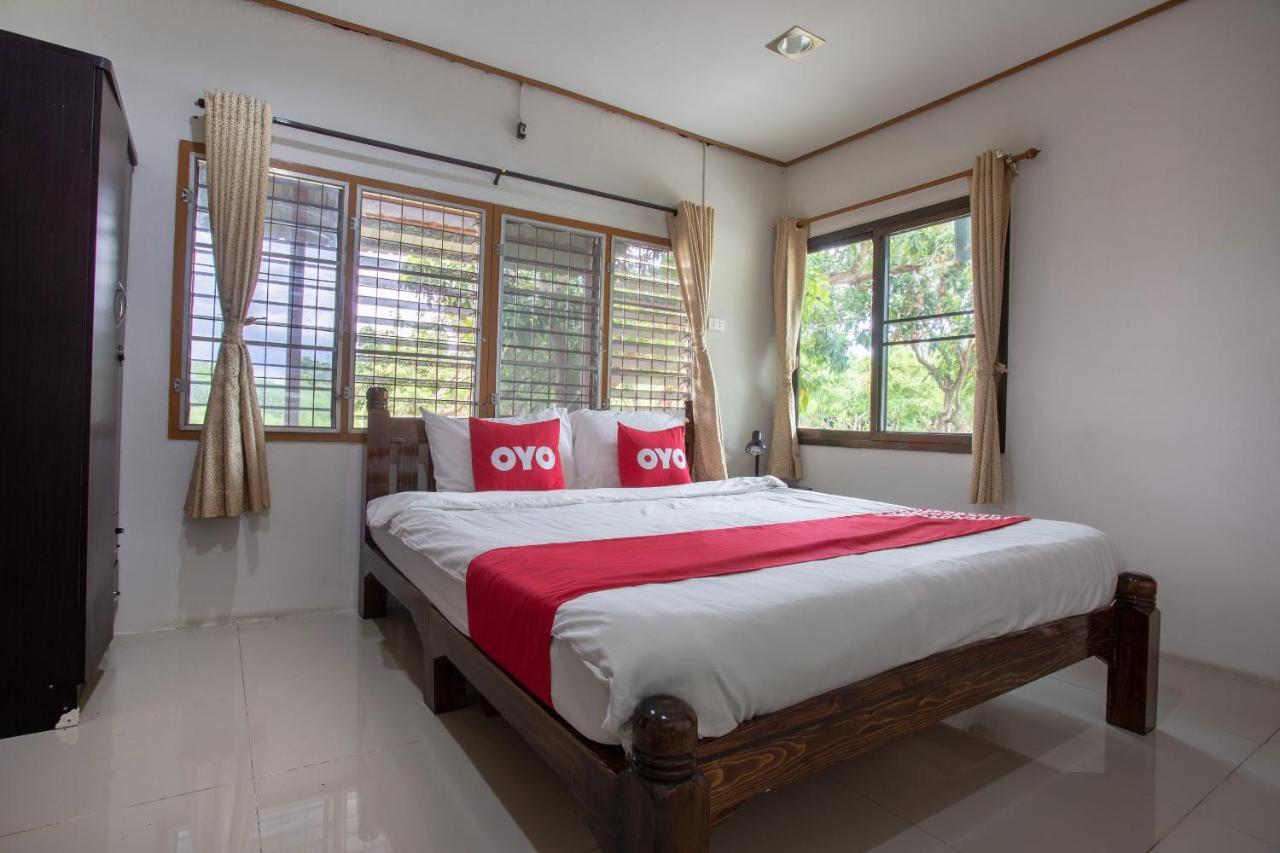 Oyo 909 Guiding Star Resort Chiang Mai Bagian luar foto