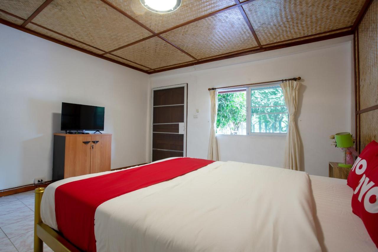 Oyo 909 Guiding Star Resort Chiang Mai Bagian luar foto