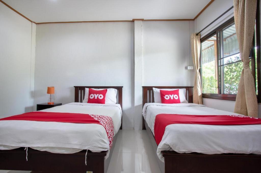 Oyo 909 Guiding Star Resort Chiang Mai Bagian luar foto