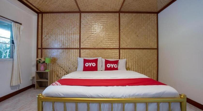 Oyo 909 Guiding Star Resort Chiang Mai Bagian luar foto