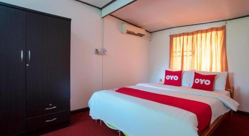 Oyo 909 Guiding Star Resort Chiang Mai Bagian luar foto