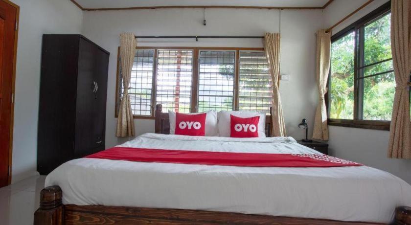 Oyo 909 Guiding Star Resort Chiang Mai Bagian luar foto